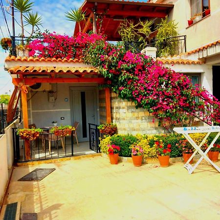 Villa Heljos Apartaments Avlonya Dış mekan fotoğraf