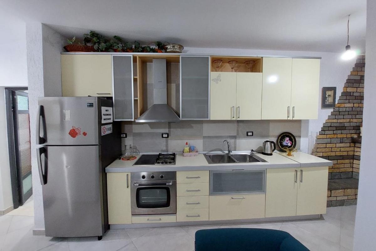 Villa Heljos Apartaments Avlonya Dış mekan fotoğraf