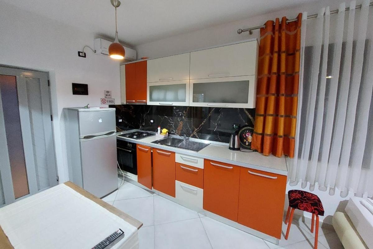 Villa Heljos Apartaments Avlonya Dış mekan fotoğraf
