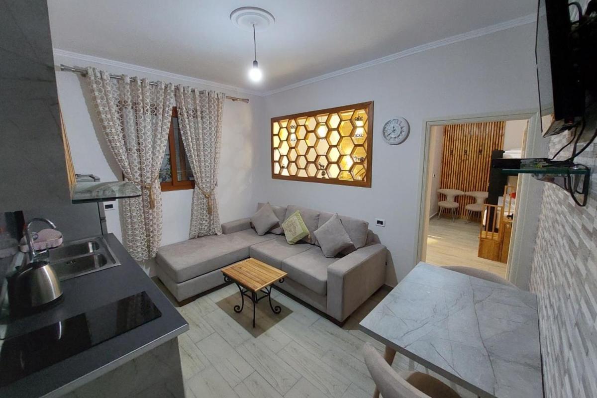 Villa Heljos Apartaments Avlonya Dış mekan fotoğraf