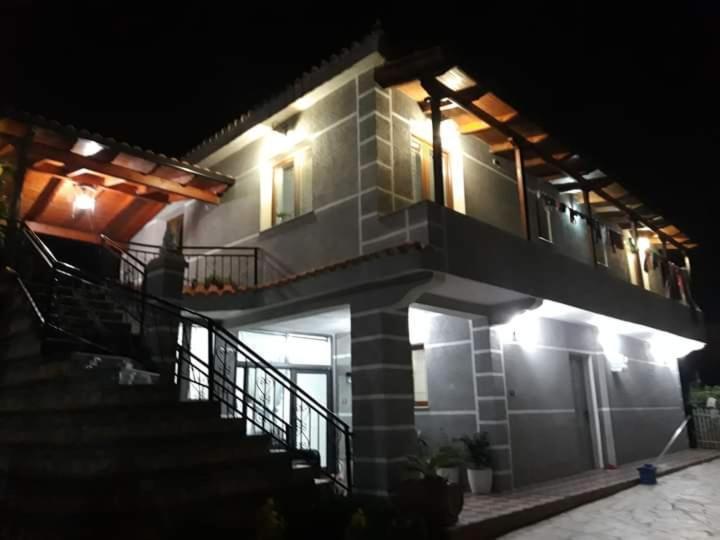 Villa Heljos Apartaments Avlonya Dış mekan fotoğraf