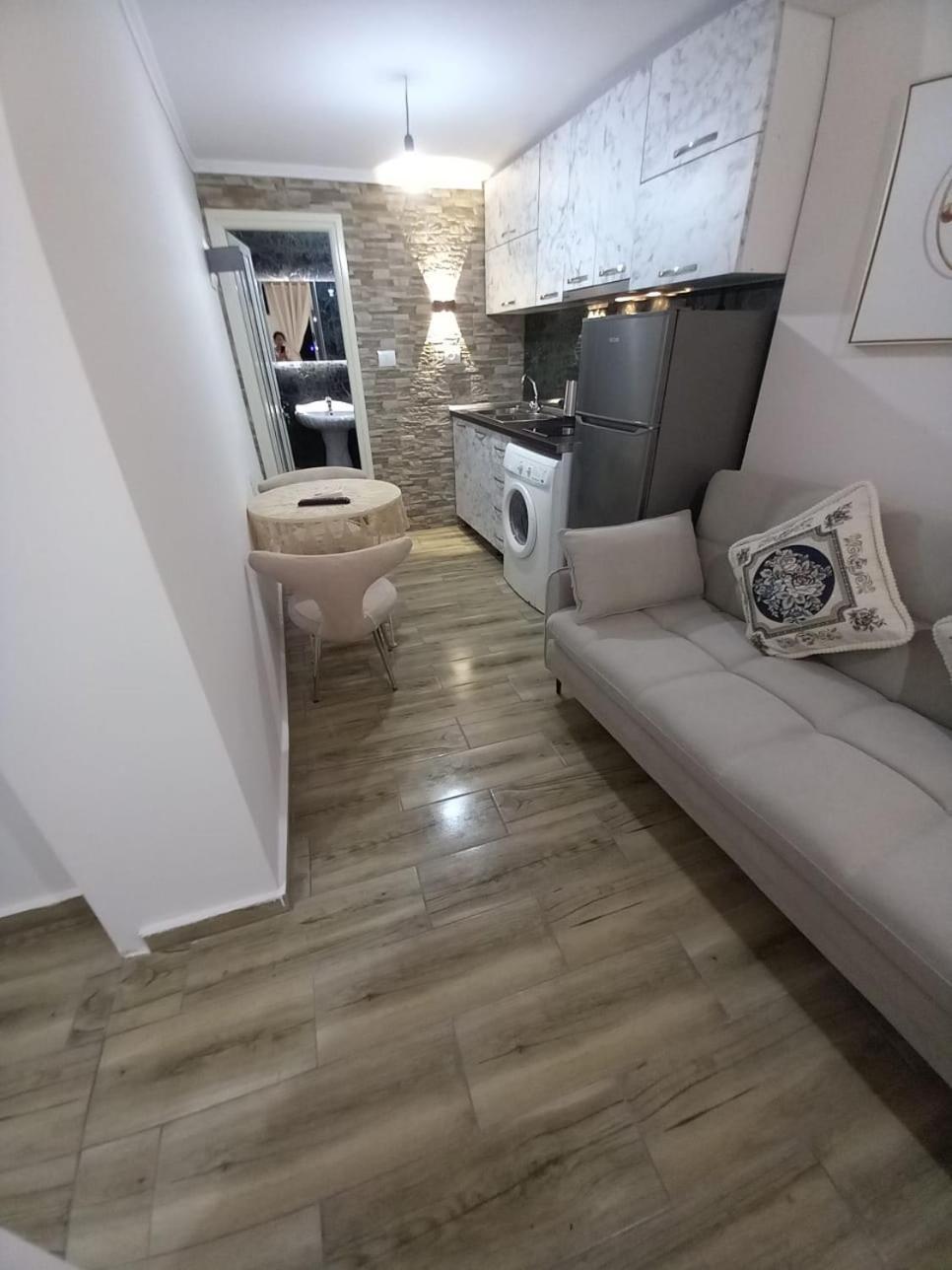 Villa Heljos Apartaments Avlonya Oda fotoğraf