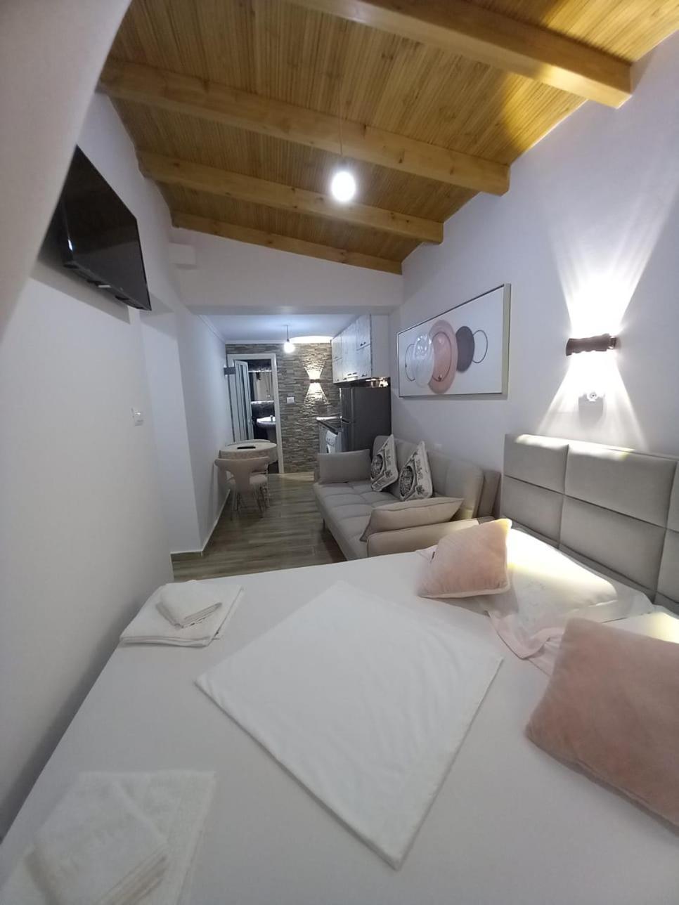 Villa Heljos Apartaments Avlonya Dış mekan fotoğraf