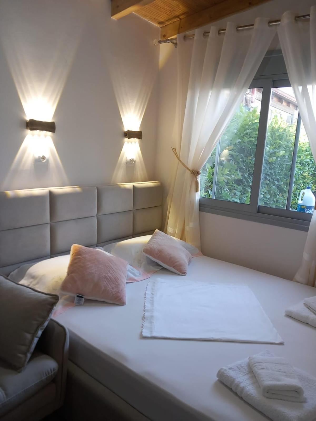 Villa Heljos Apartaments Avlonya Oda fotoğraf