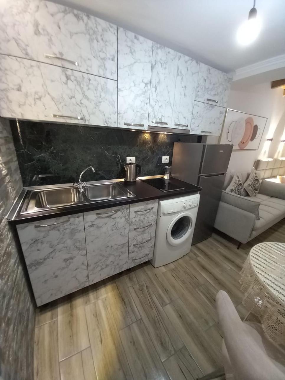 Villa Heljos Apartaments Avlonya Dış mekan fotoğraf