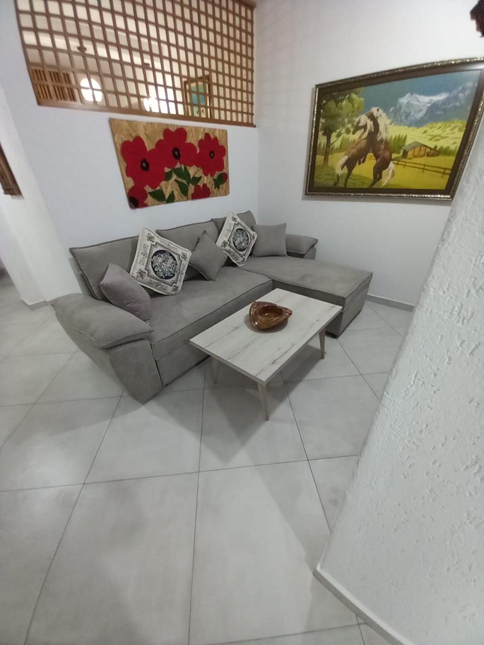 Villa Heljos Apartaments Avlonya Oda fotoğraf