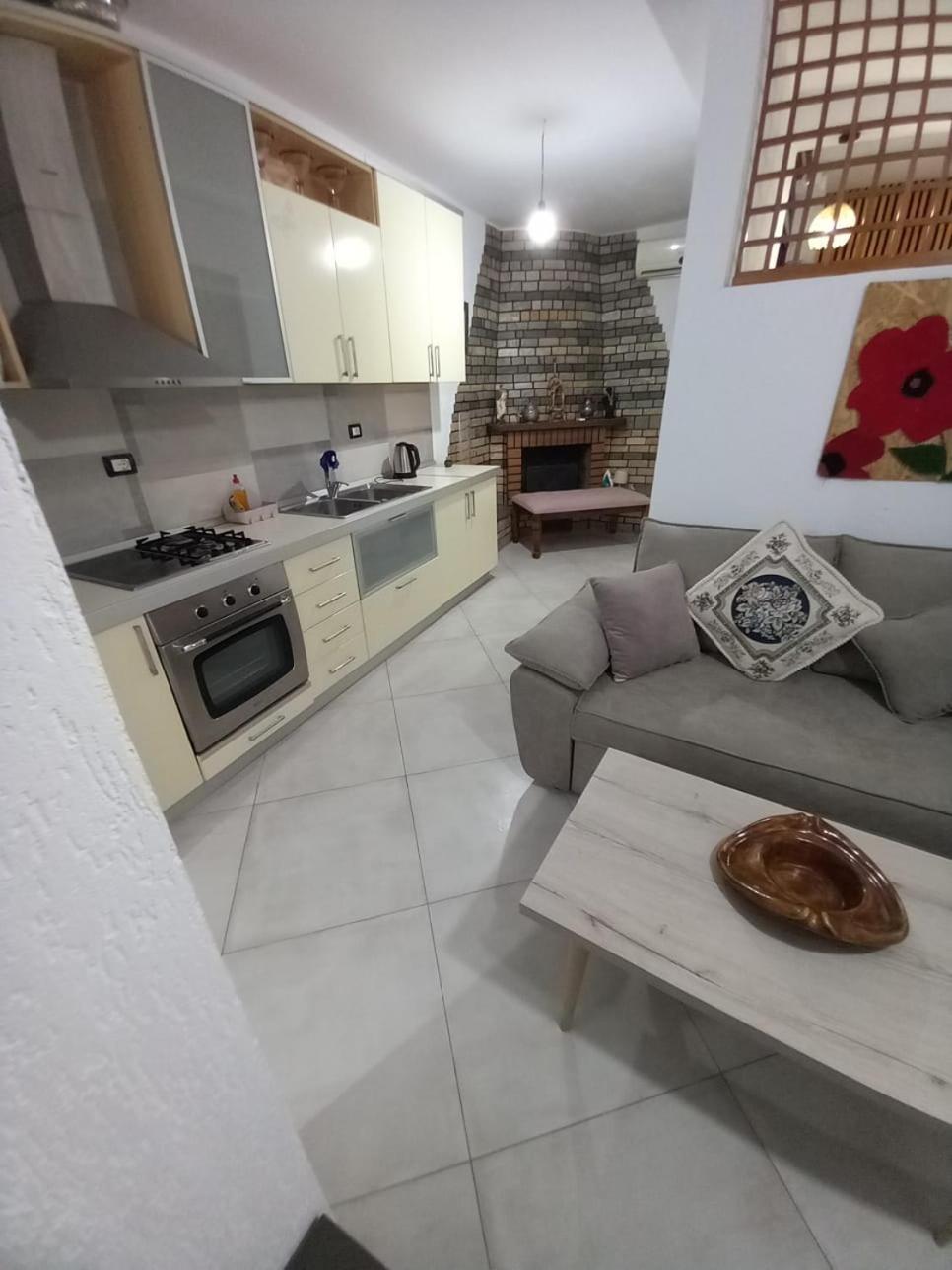 Villa Heljos Apartaments Avlonya Dış mekan fotoğraf